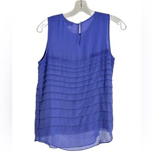 Lavender layered top from Vince Camuto. Size XS. Excellent condition.